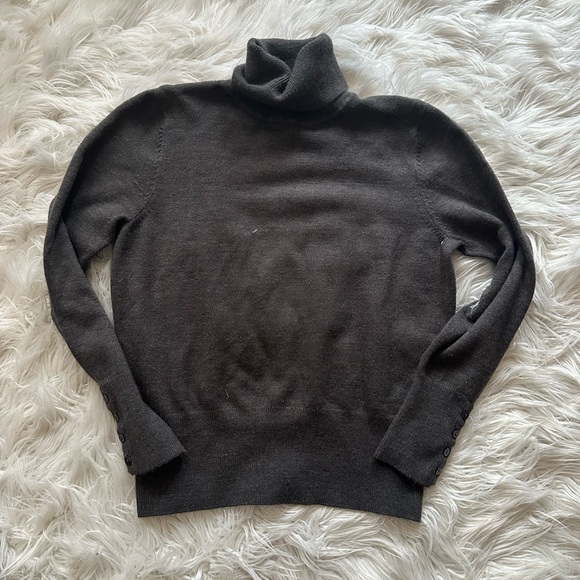 JM Collection Turtleneck - Picture 1 of 4